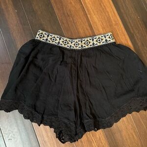 Free People Black flowy shorts size L